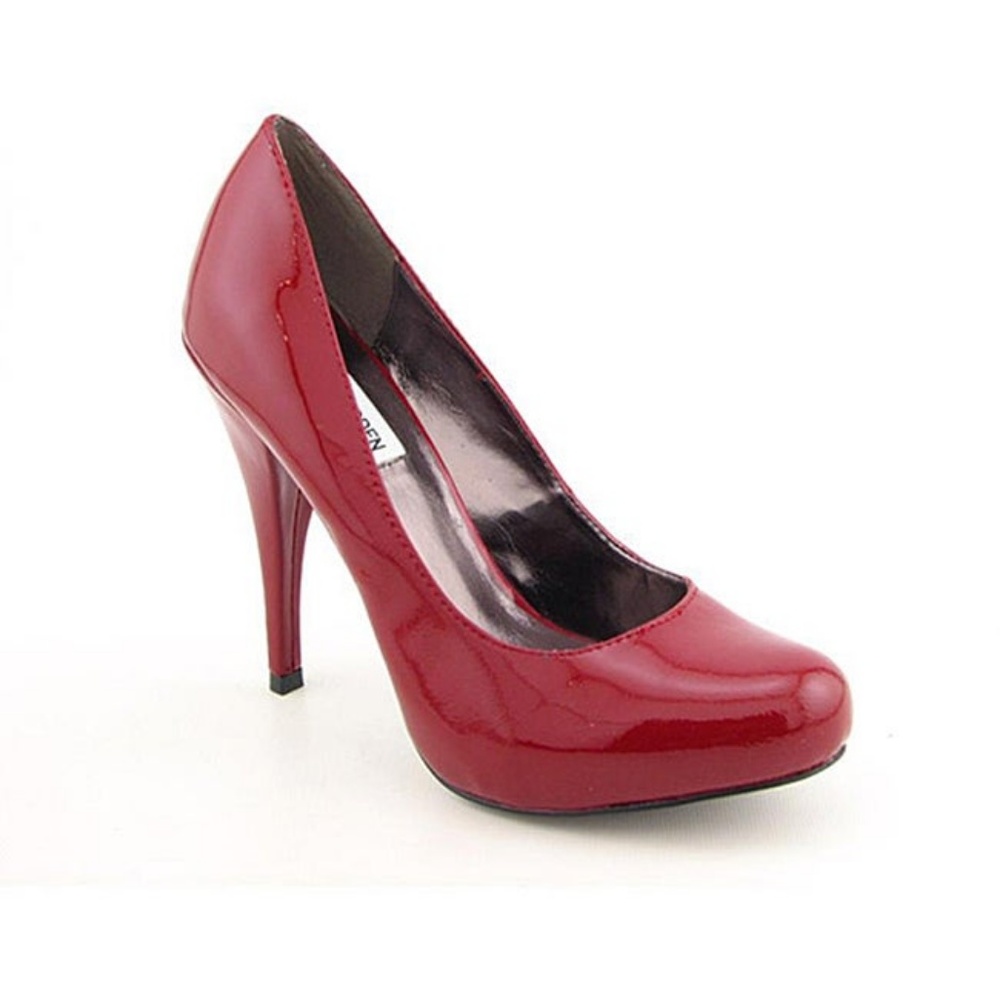 Red Patent Steve Madden Round-Toe Pumps Size 8